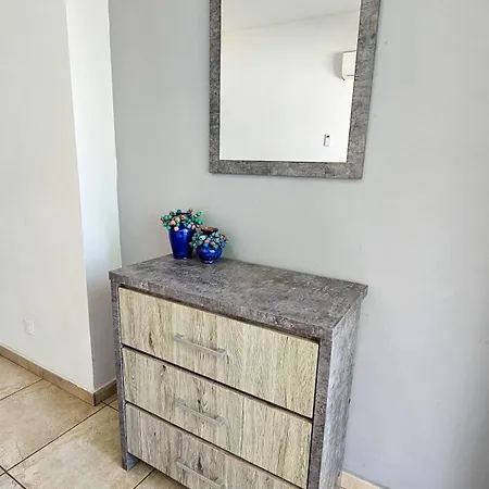 Flipflop Center * Larnaca