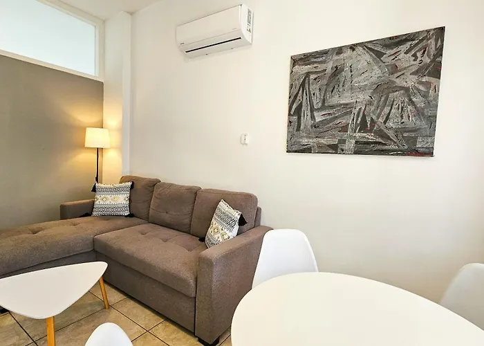 Flipflop Center Lägenhet Larnaca